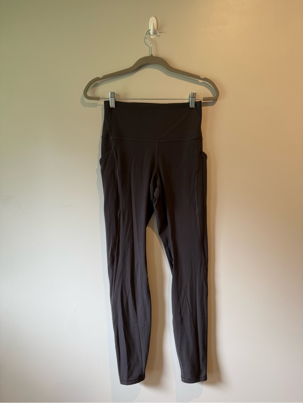 **FINAL PRICE**  Women’s ‘Lululemon’ leggings